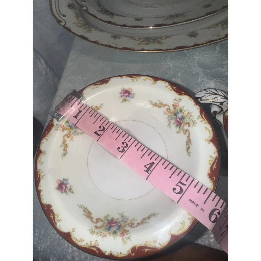 Harmony House Wembley Fine China 92 Piece  Set.‎  vintage.